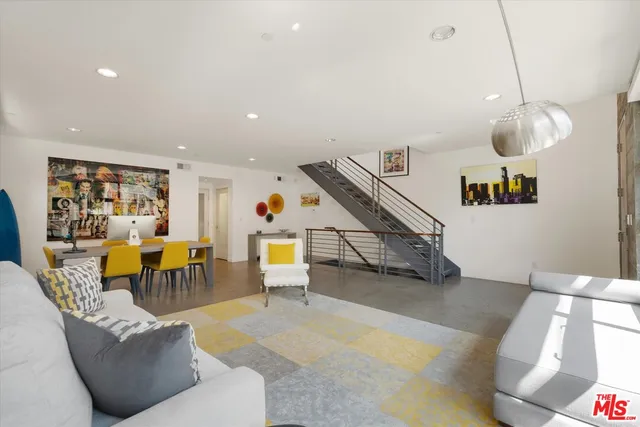 $8,000 | 1410 Innes Place, Los Angeles, CA 90291