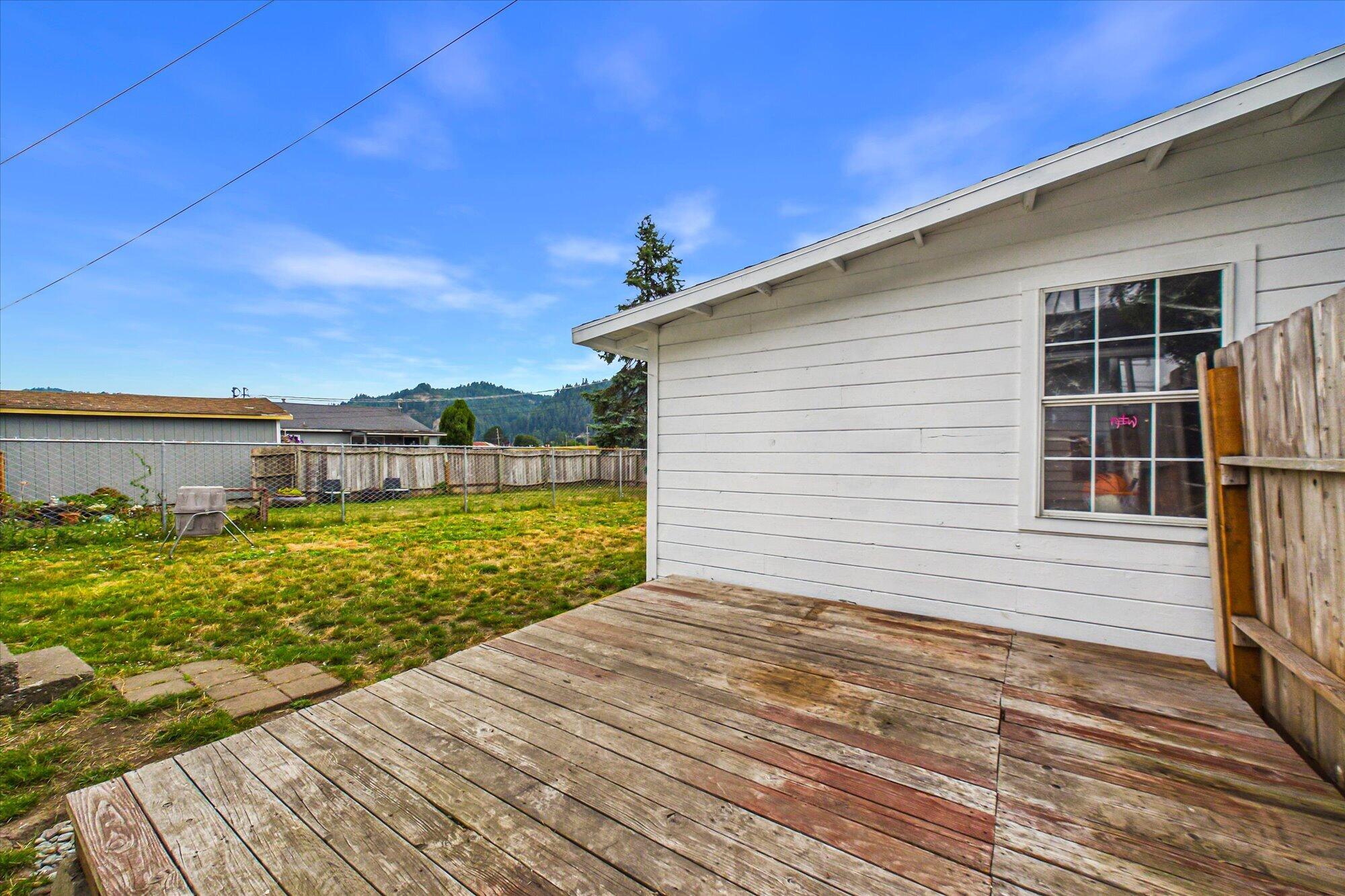 266 Berkeley Street Rio Dell, CA 95562 - Photo 26 of 35 Gallery Image 26