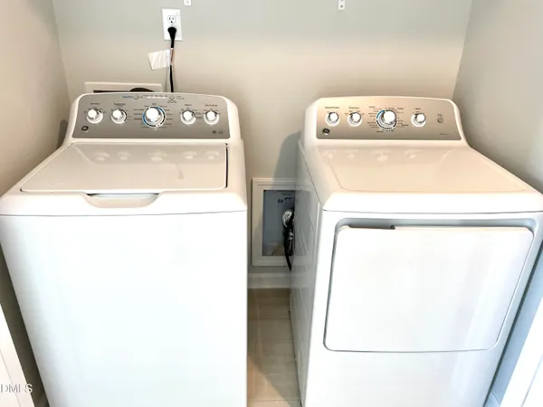 $2,250 | 1821 Joscara Lane, Apex, NC 27502