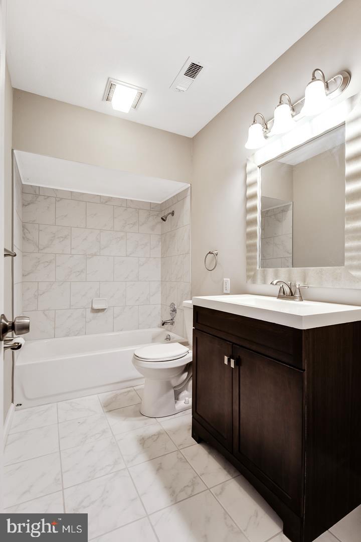 32 Mintleaf Road Levittown, PA 19056 - Photo 14 of 28 Gallery Image 14
