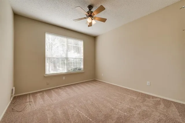 $3,000 | 401 Preston Oaks Drive, Lewisville, TX 75067