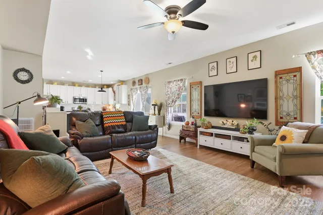 $500,000 | 10913 Tailwater Street, Davidson, NC 28036