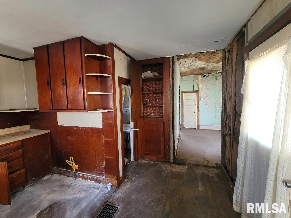 312 Southeast 7th Street Fairfield, IL 62837 - Photo 15 of 31