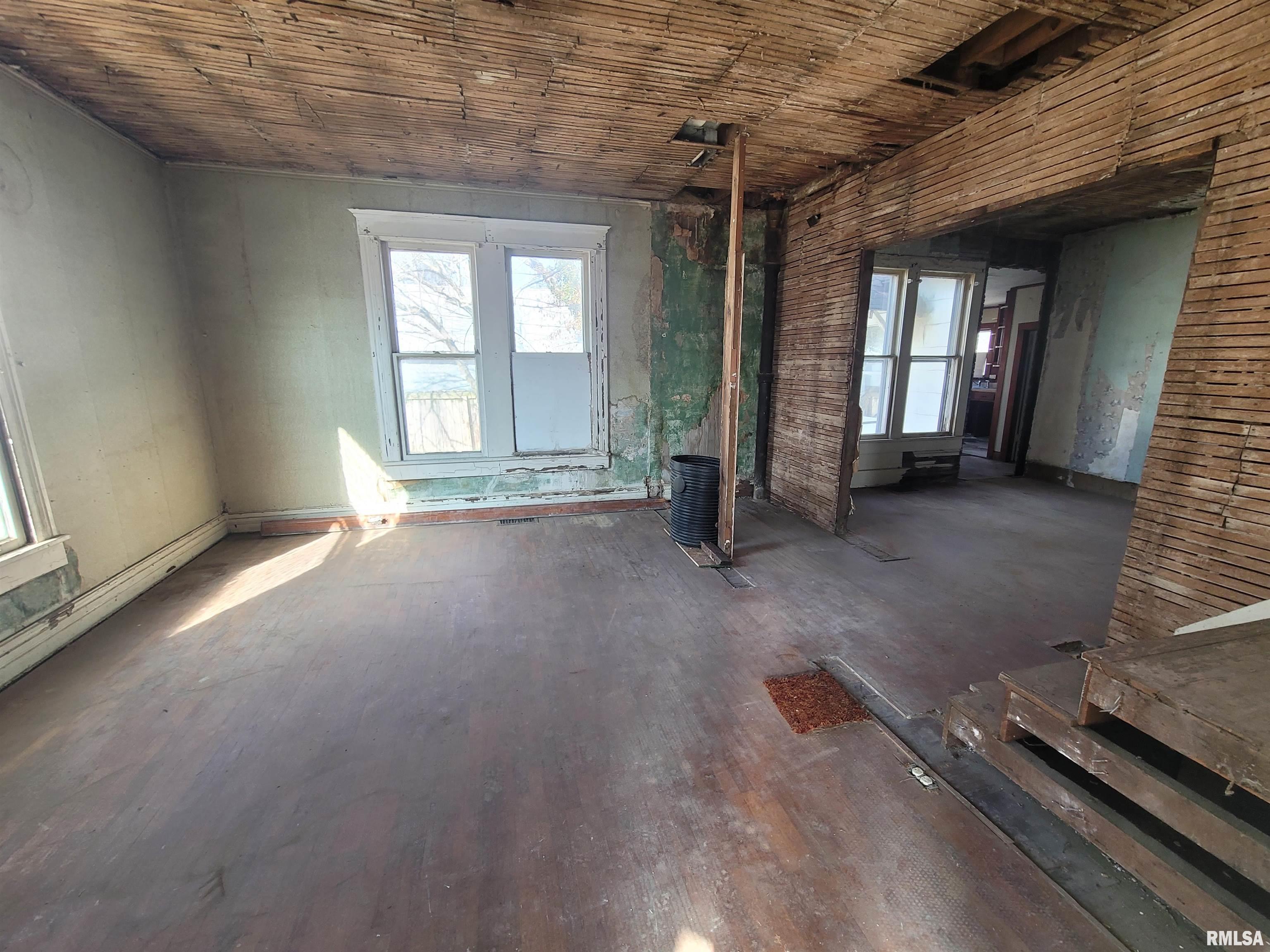 312 Southeast 7th Street Fairfield, IL 62837 - Photo 22 of 31