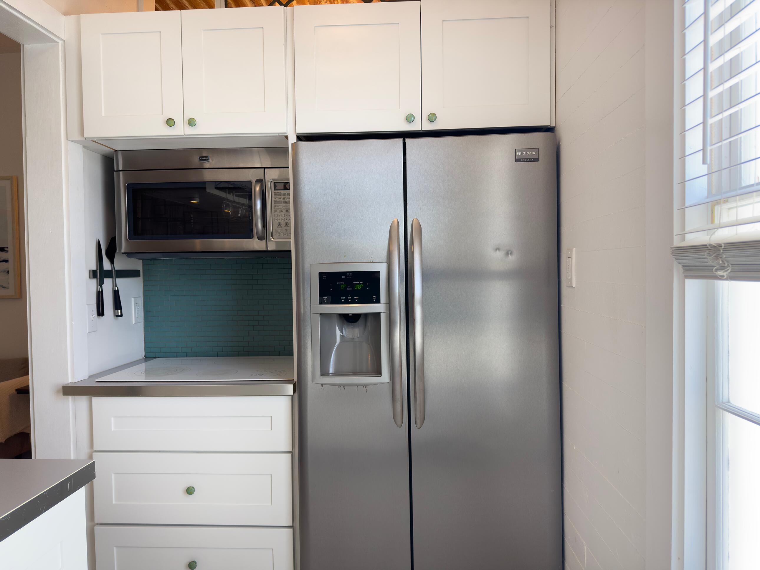 828 White Street, Unit 2 Key West, FL 33040 - Photo 14 of 24 fridge-cooktop