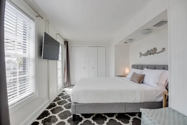 $765,000 | 828 White Street, Unit 2, Key West, FL 33040