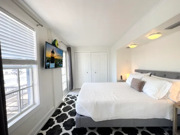 $765,000 | 828 White Street, Unit 2, Key West, FL 33040