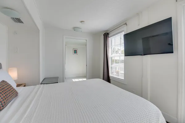 $765,000 | 828 White Street, Unit 2, Key West, FL 33040