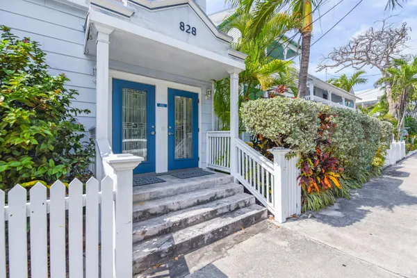 $765,000 | 828 White Street, Unit 2, Key West, FL 33040