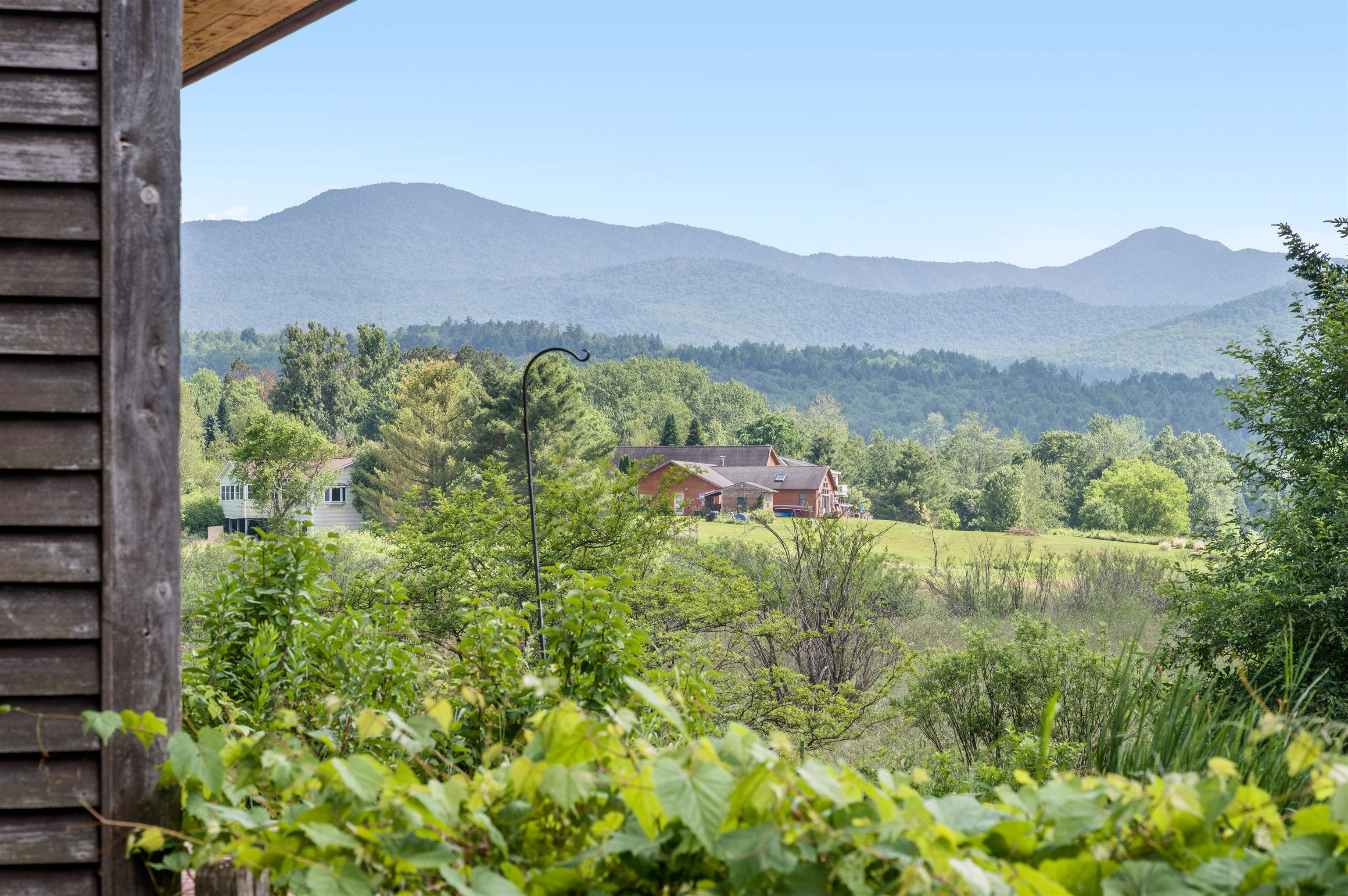 784 Stancliff Road Morristown, VT 05661 - Photo 2 of 35