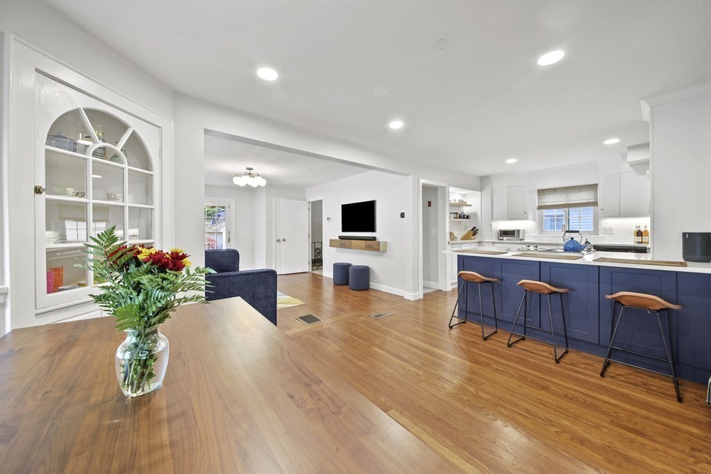 25 Prospect Street Reading, MA 01867 - Photo 1 of 42