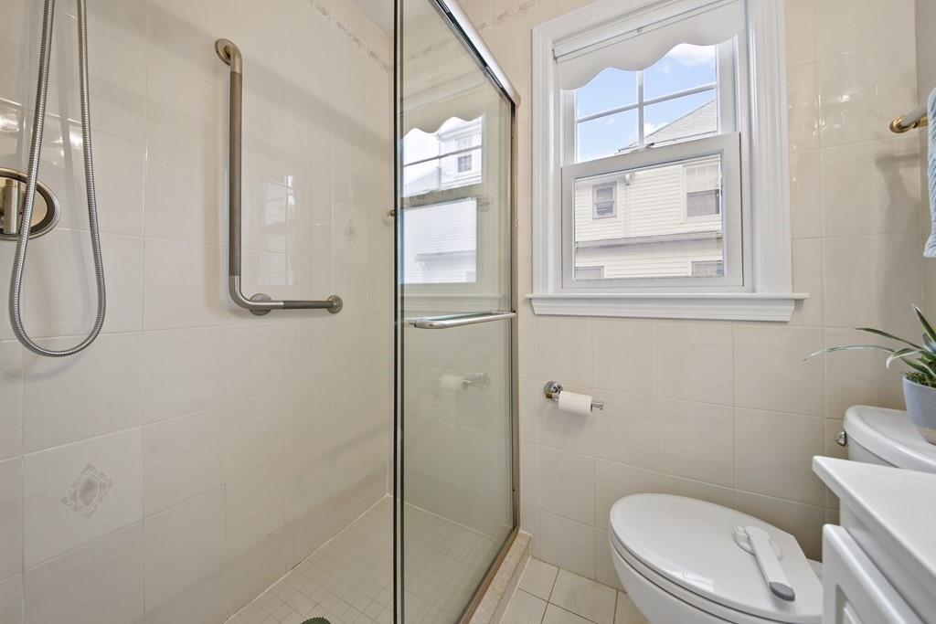 25 Prospect Street Reading, MA 01867 - Photo 21 of 42