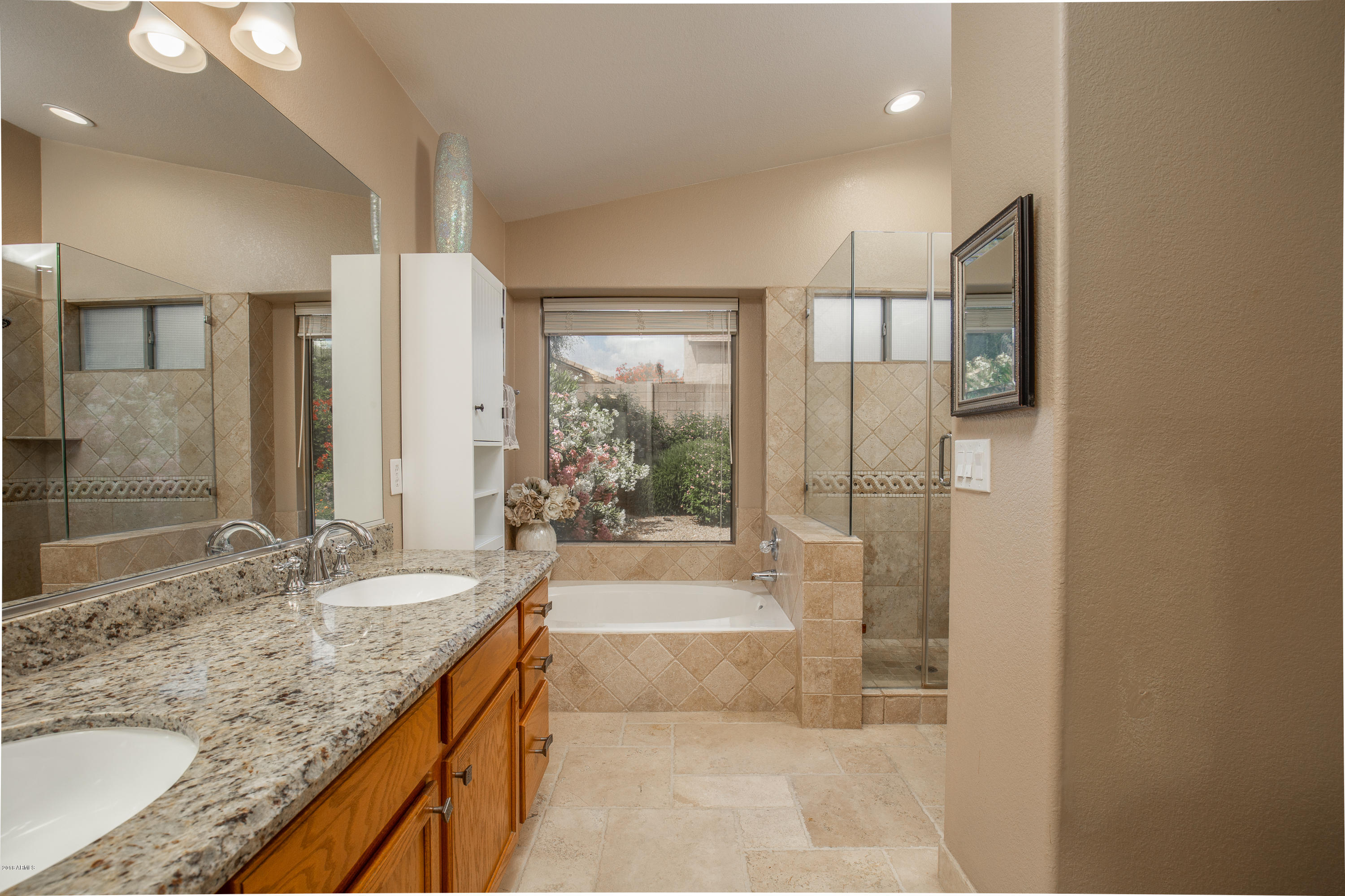 4614 East Weaver Road Phoenix, AZ 85050 - Photo 8 of 16 008_Master Bath