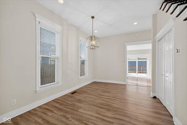 $2,100 | 916 Dawson Street, Indianapolis, IN 46203