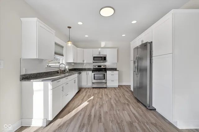 $2,100 | 916 Dawson Street, Indianapolis, IN 46203