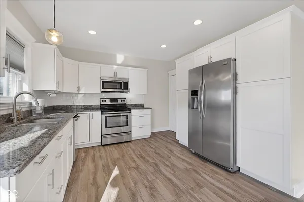 $2,100 | 916 Dawson Street, Indianapolis, IN 46203