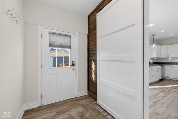 $2,100 | 916 Dawson Street, Indianapolis, IN 46203