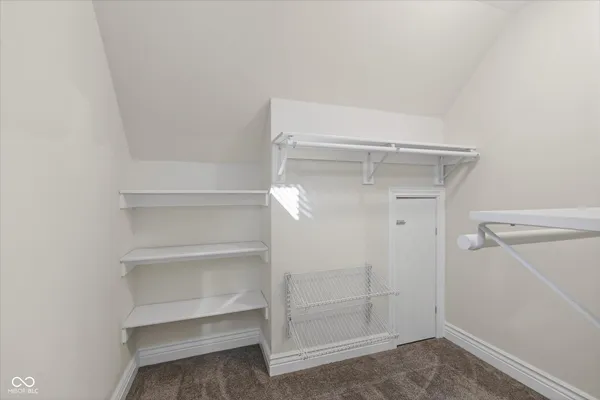 $2,100 | 916 Dawson Street, Indianapolis, IN 46203