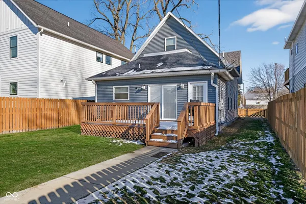 $2,100 | 916 Dawson Street, Indianapolis, IN 46203