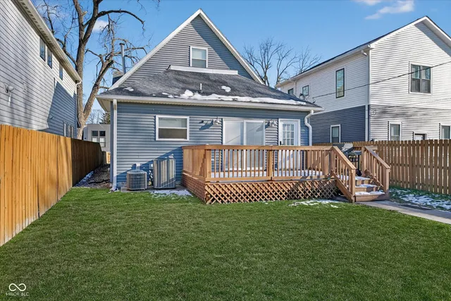 $2,100 | 916 Dawson Street, Indianapolis, IN 46203