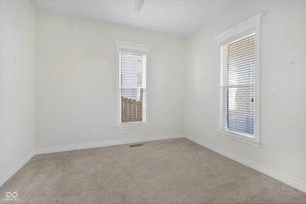 $2,100 | 916 Dawson Street, Indianapolis, IN 46203