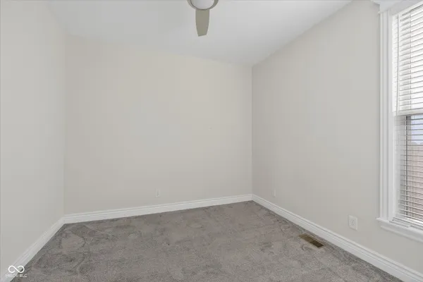 $2,100 | 916 Dawson Street, Indianapolis, IN 46203