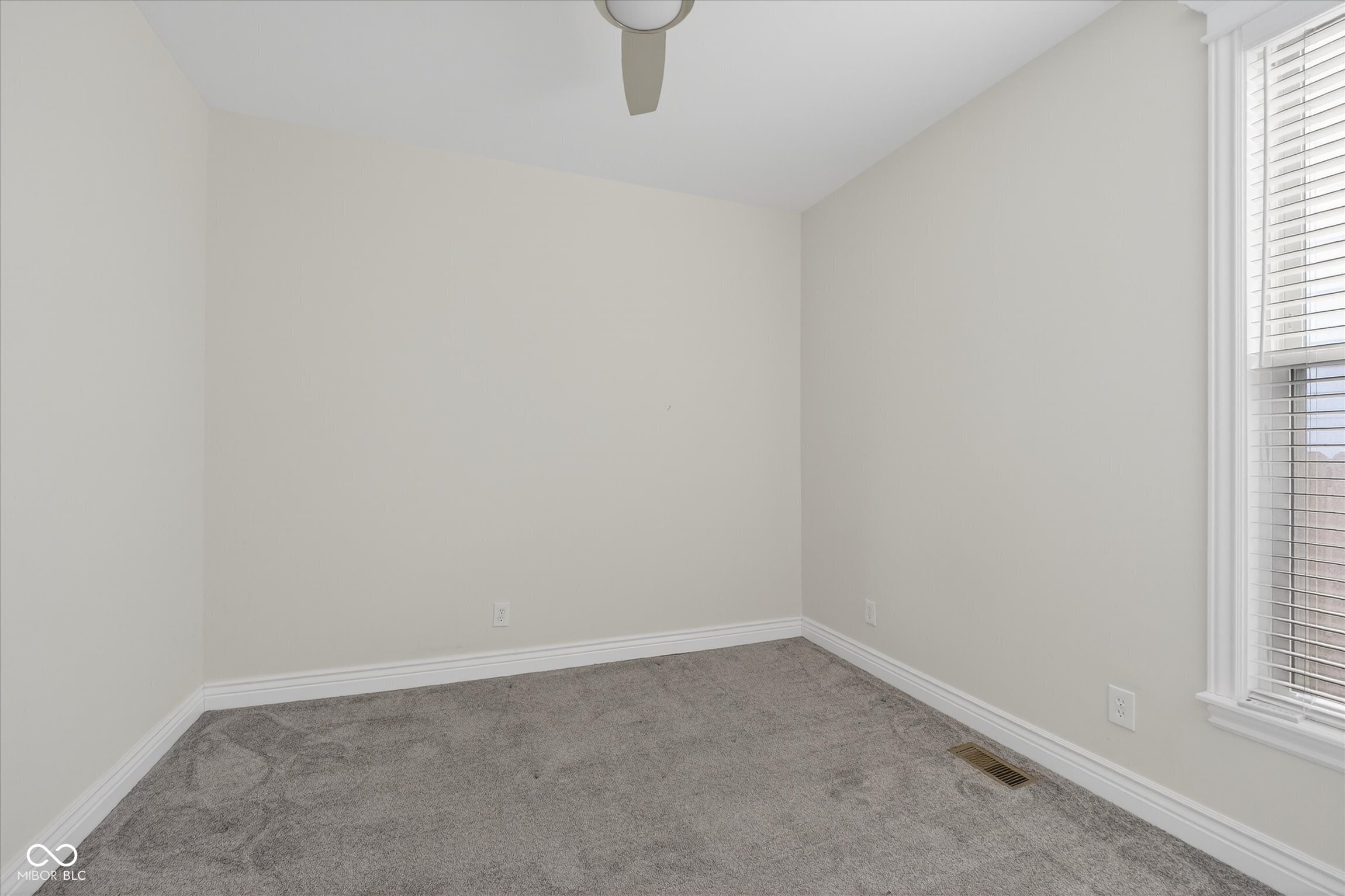 916 Dawson Street Indianapolis, IN 46203 - Photo 9 of 29