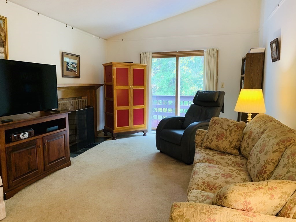 13 G Castle Hills Road, Unit G Agawam, MA 01001 - Photo 10 of 27 Gallery Image 10