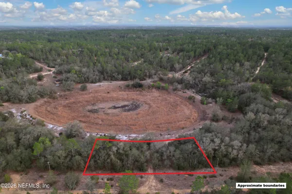 a view of outdoor space and city