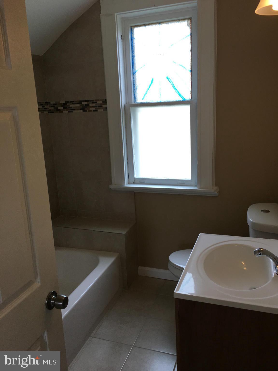 4107 Chatham Road Baltimore, MD 21207 - Photo 15 of 28 Bath
