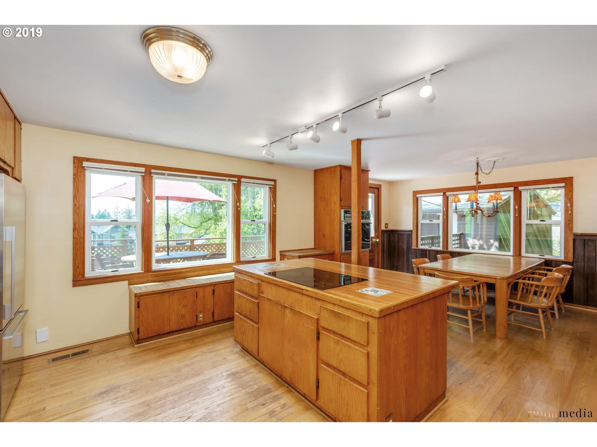 3495 Northwest South Road Portland, OR 97229 - Photo 14 of 22 Kitchen