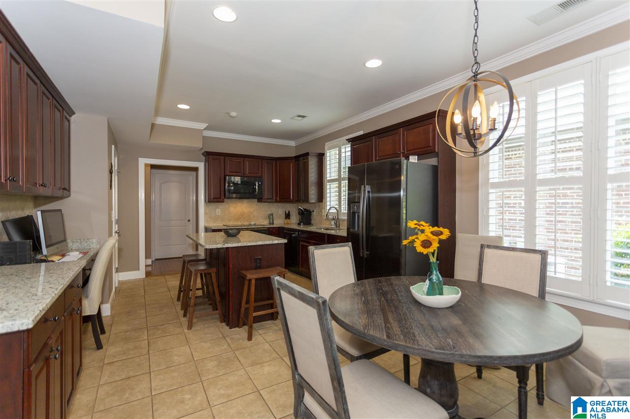 2621 Arbor Way Birmingham, AL 35244 - Photo 10 of 39