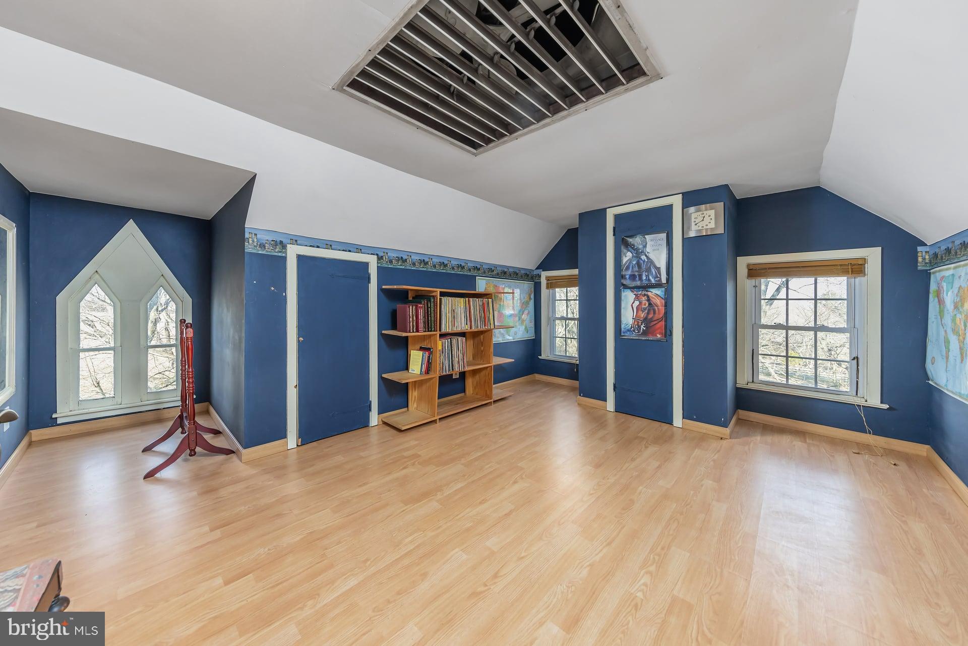 41 Hackett Road Woodstown, NJ 08098 - Photo 19 of 67 a view of an empty room with window and a kitchen