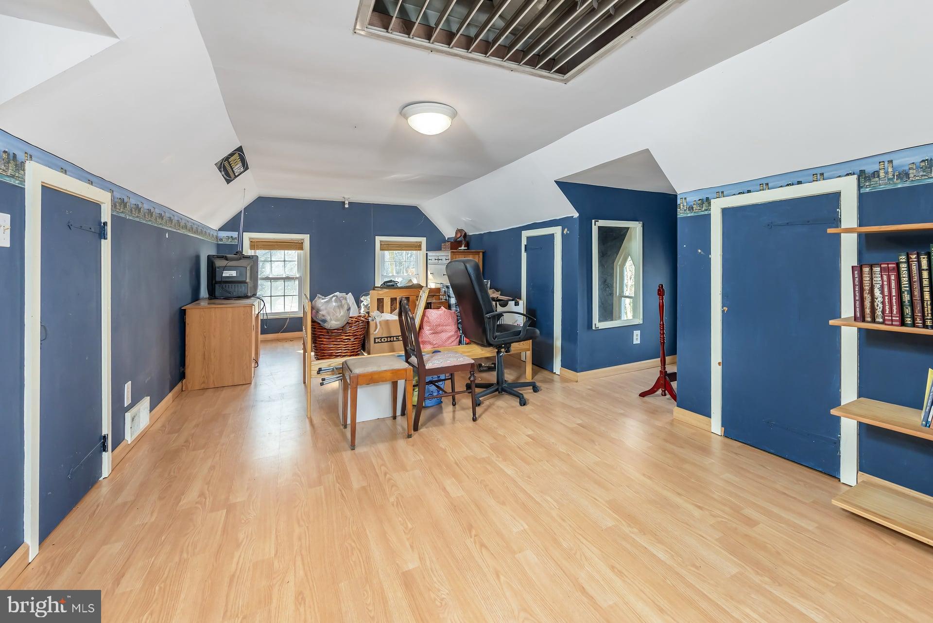 41 Hackett Road Woodstown, NJ 08098 - Photo 20 of 67 a view of a room with furniture and wooden floor