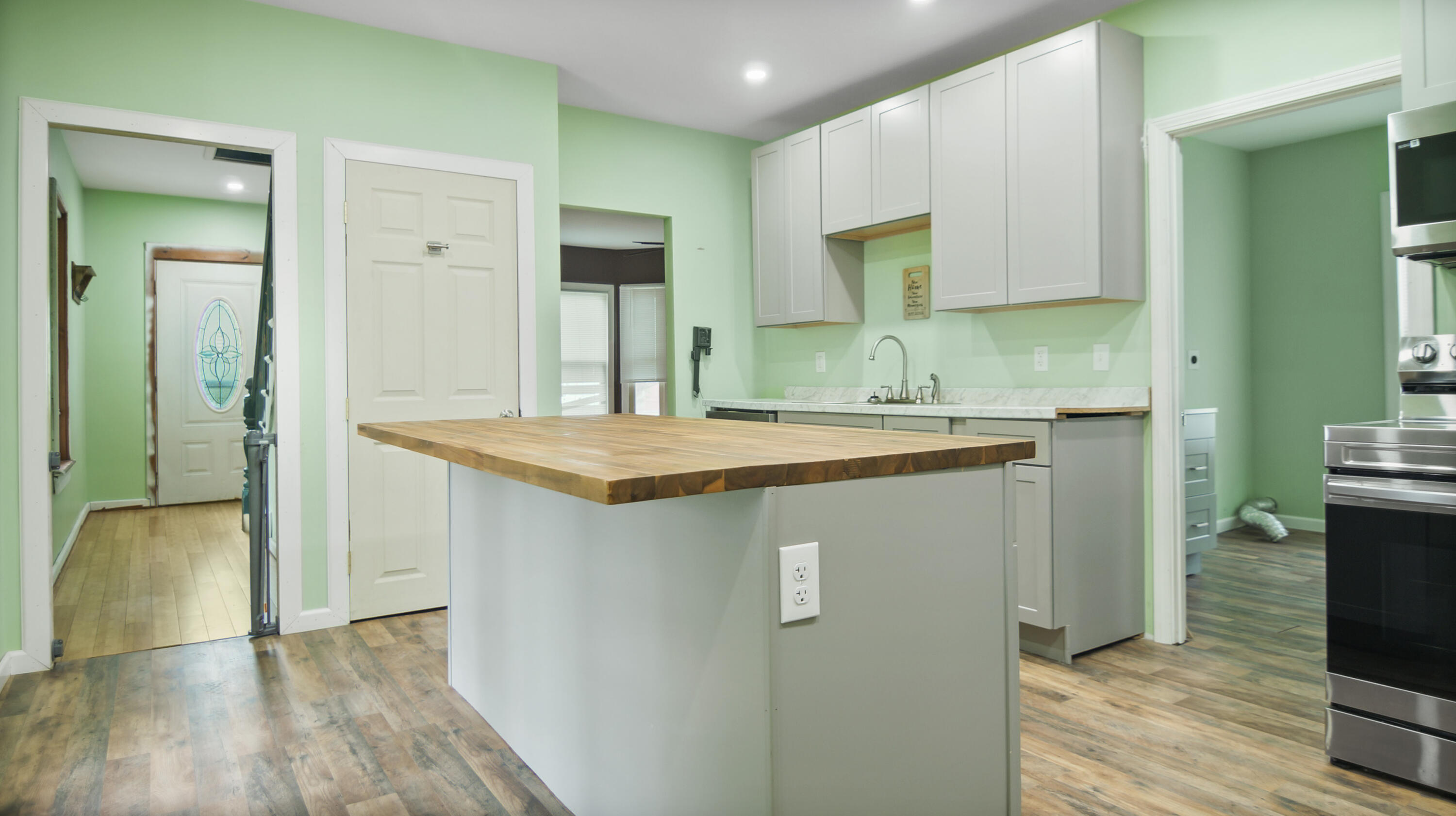 15 Goodwin Street Sanford, ME 04083 - Photo 5 of 15 DSC05198a