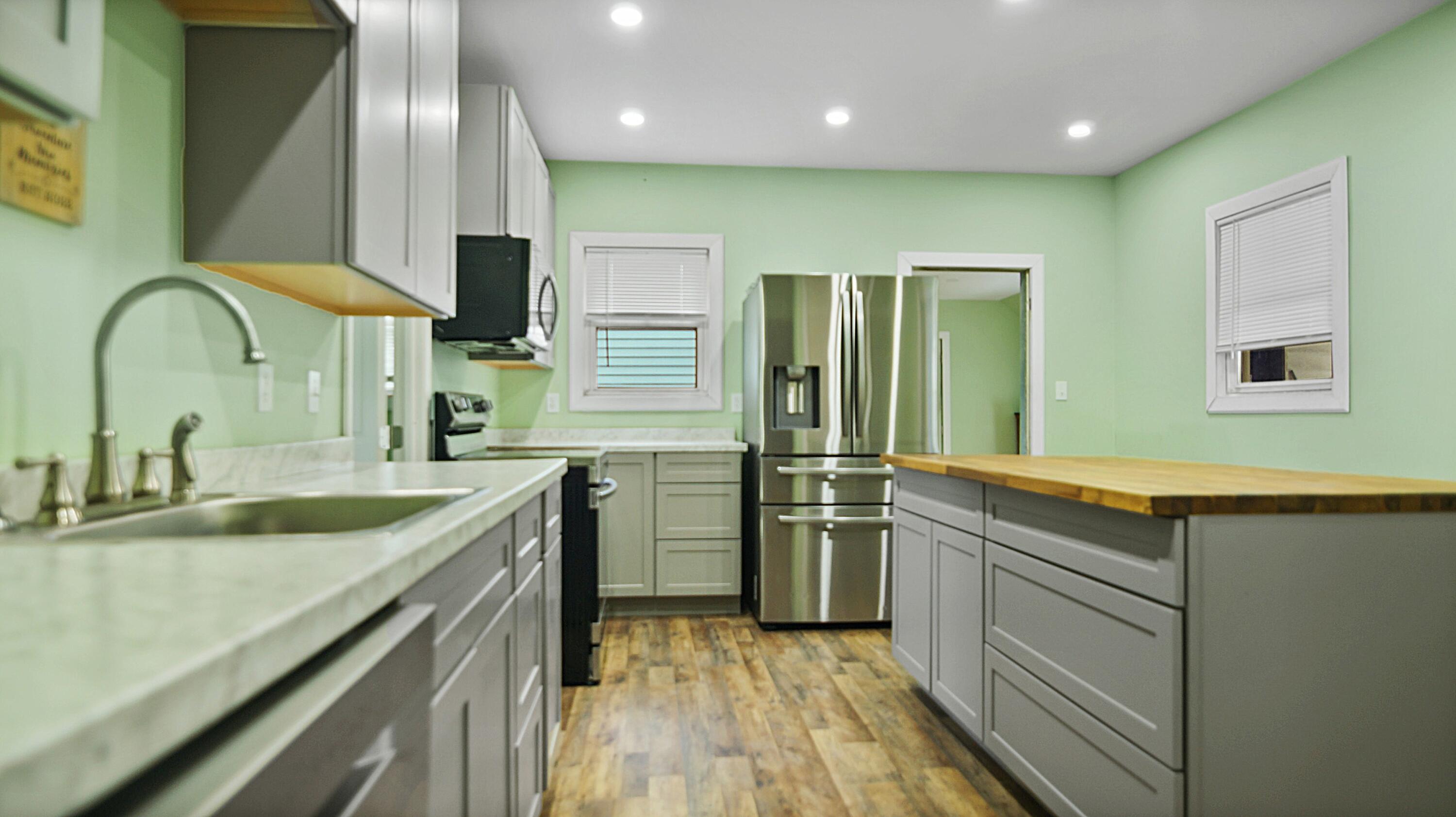 15 Goodwin Street Sanford, ME 04083 - Photo 6 of 15 DSC05204a