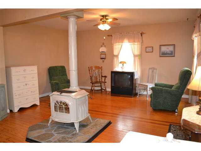 831 Old Mill Road Springfield, OH 45502 - Photo 9 of 25