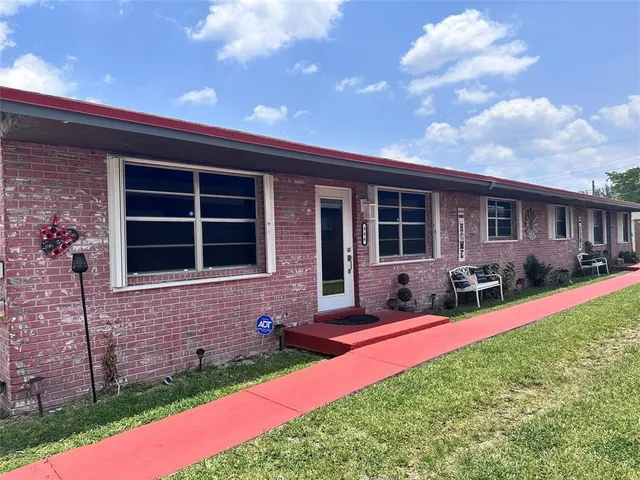 $3,000 | 846 Northwest 8th Street, Hallandale Beach, FL 33009