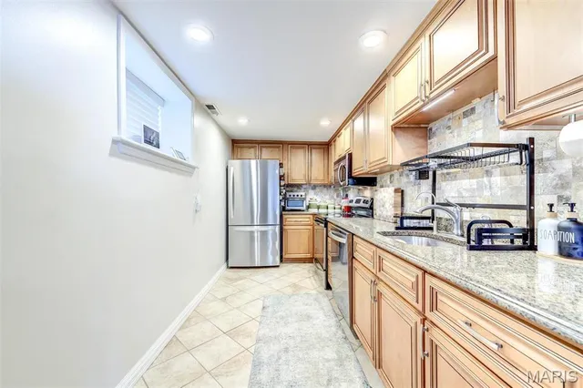 $334,900 | 4561 Laclede Avenue, Unit B, St. Louis, MO 63108