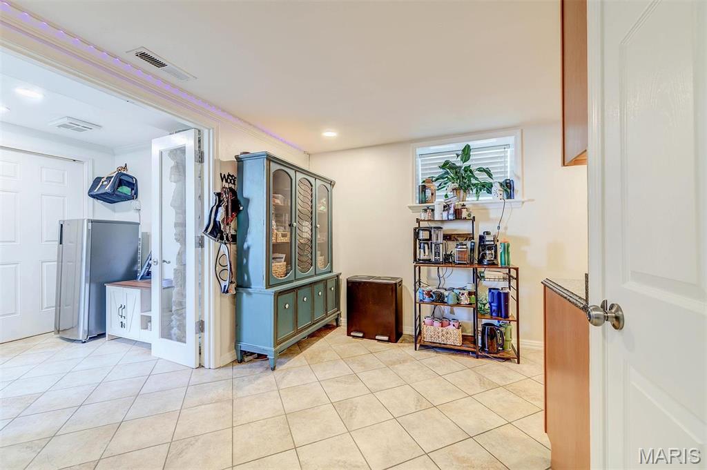 4561 Laclede Avenue, Unit B St. Louis, MO 63108 - Photo 23 of 44