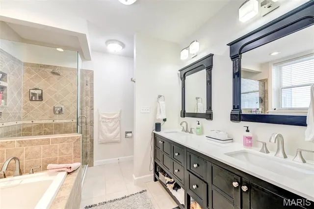 $334,900 | 4561 Laclede Avenue, Unit B, St. Louis, MO 63108