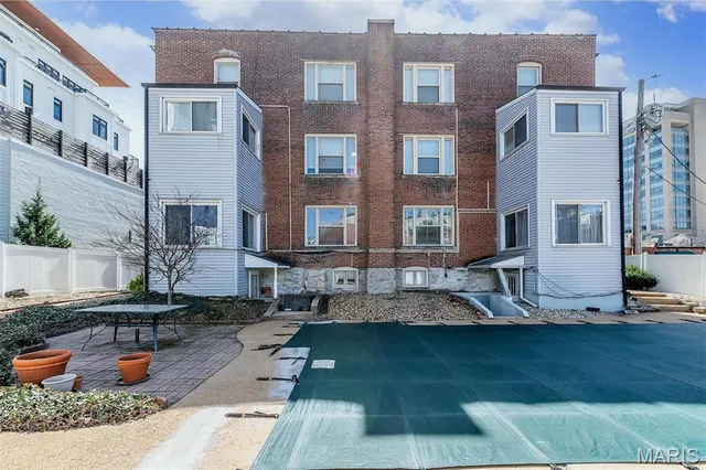 $334,900 | 4561 Laclede Avenue, Unit B, St. Louis, MO 63108