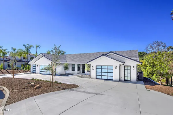 $2,399,000 | 1048 Canyon Creek Place, Escondido, CA 92025