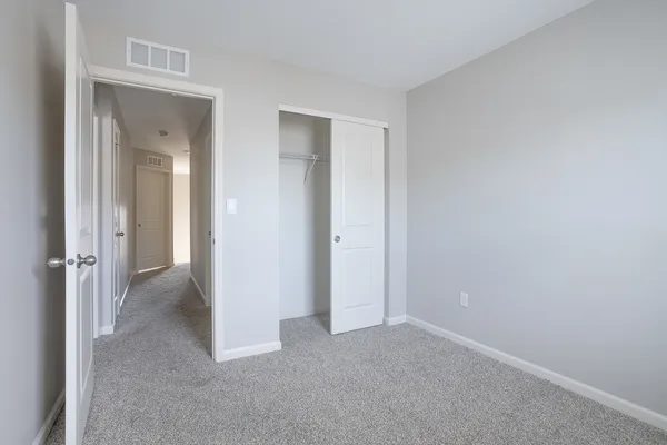 $334,000 | 1479 Yosemite Way, Pingree Grove, IL 60140