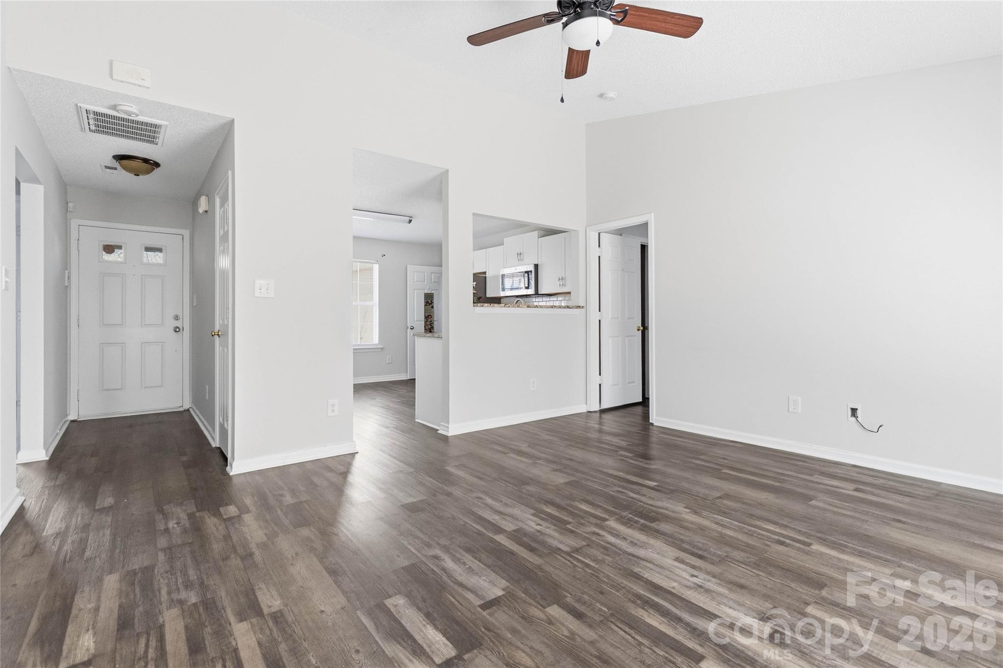 10359 Gold Pan Road Charlotte, NC 28215 - Photo 7 of 25 Gallery Image 7