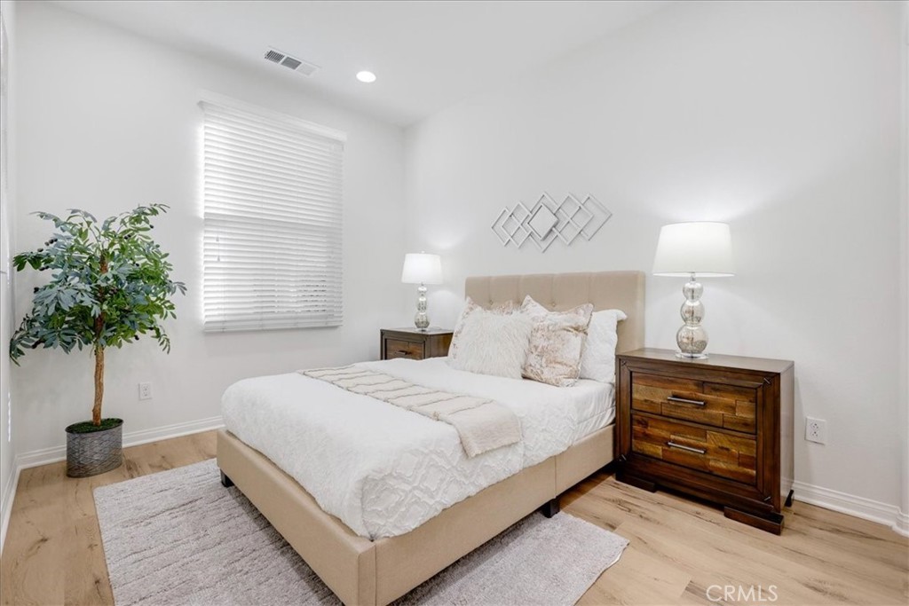 148 Capricorn Irvine, CA 92618 - Photo 4 of 66