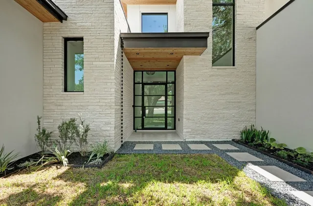 $3,300,000 | 1503 Barn Swallow Drive, Austin, TX 78746