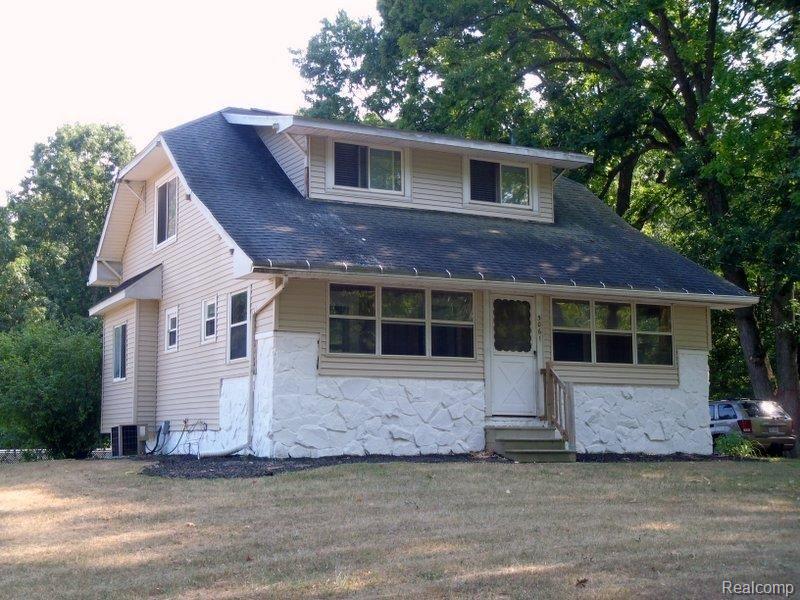 5061 Young Road Jackson, MI 49201 - Photo 1 of 10 Exterior (1).JPG
