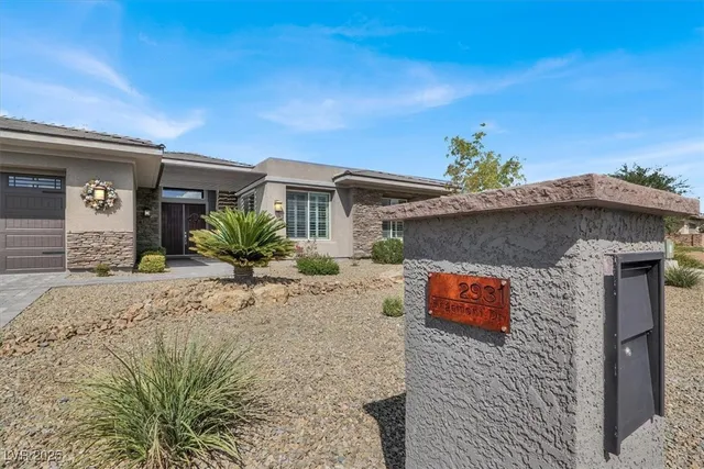 $1,260,000 | 2931 Edgemont Drive, Henderson, NV 89074