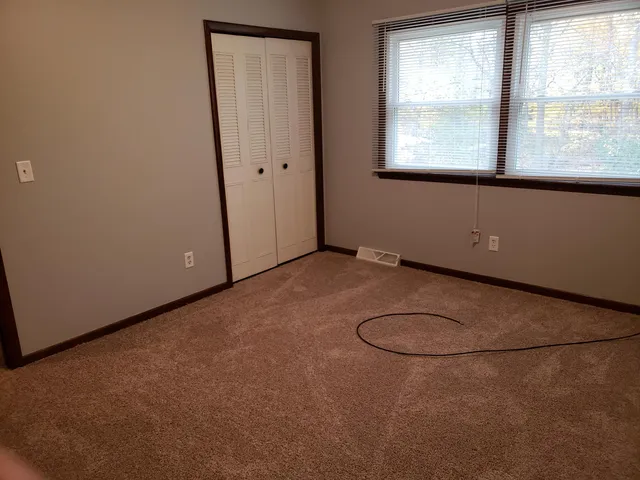 $1,100 | 1391 South Center Road, Saginaw, MI 48638